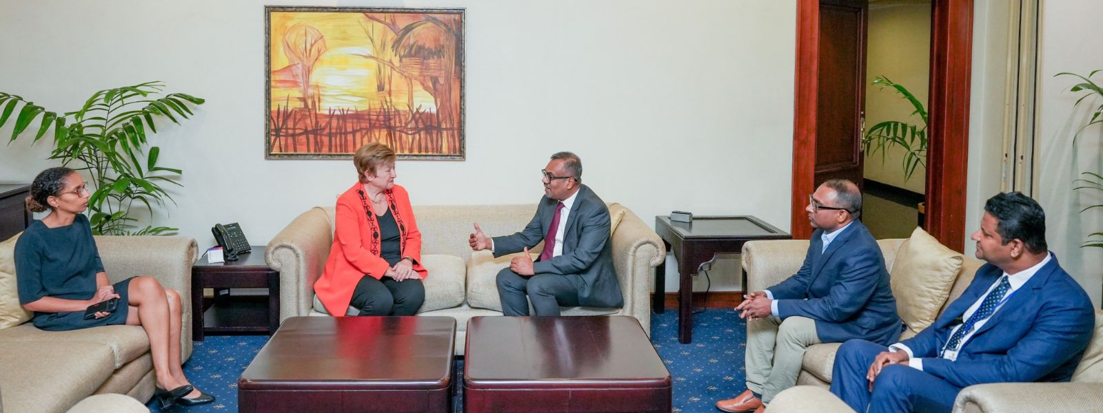 Sri Lanka Hosts IMF Managing Director for Talks